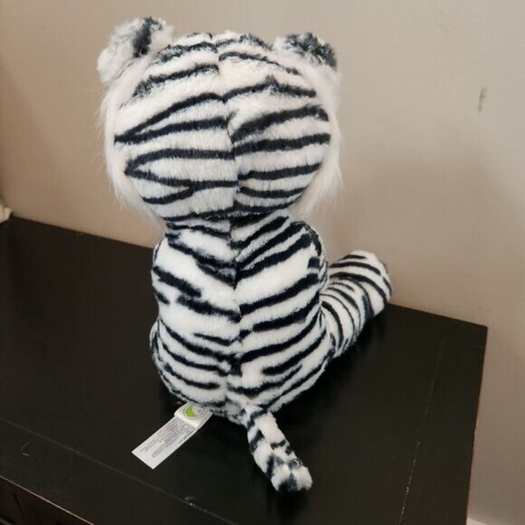 Plush White Tiger With Heart NWT Valentine's Animal Adventure Stuffie - Picture 4 of 4